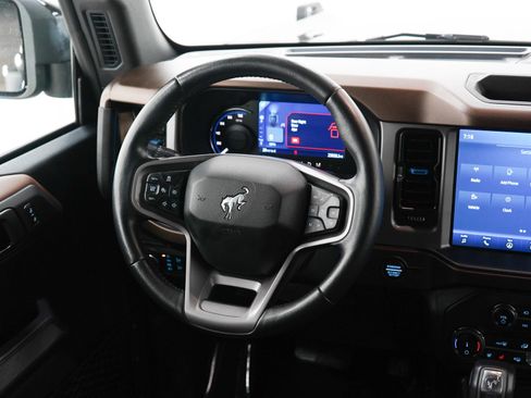 Used 2022 Ford Bronco Outer Banks AWD/4WD image 14