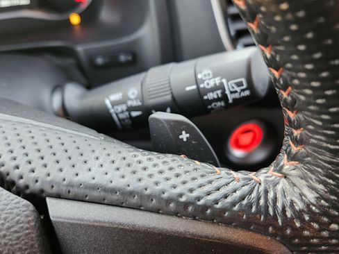 Used 2022 Honda Pilot TrailSport image 11