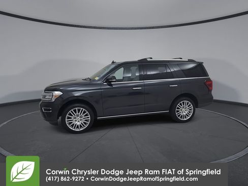 Used 2024 Ford Expedition Limited AWD/4WD image 8