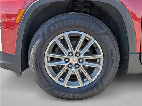 Used 2023 Chevrolet Traverse LT w/ LPO, Floor Liner Package AWD/4WD image 9