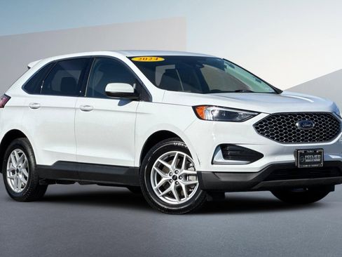 Used 2024 Ford Edge SEL image 2