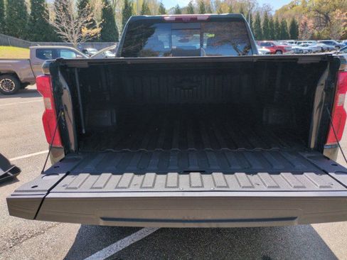 Used 2025 Chevrolet Silverado 1500 ZR2 w/ Technology Package image 40