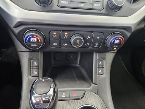 Used 2019 GMC Acadia SLT AWD/4WD image 26
