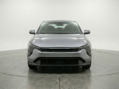 Used 2025 Kia K4 LXS image 2
