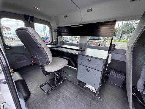 Used 2017 Ford Transit 150 XLT image 40