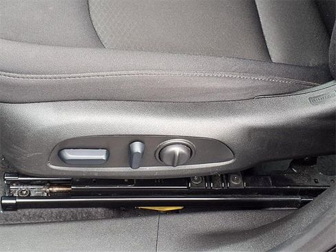 Used 2024 Chevrolet Malibu LT w/ Midnight Edition image 4