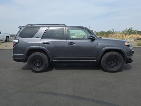 Certified 2019 Toyota 4Runner Limited AWD/4WD image 9