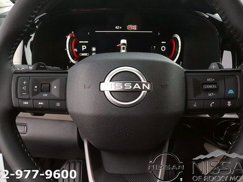 New 2026 Nissan Pathfinder SL w/ SL Premium Package AWD/4WD image 19
