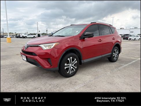 Used 2016 Toyota RAV4 LE FWD image 1