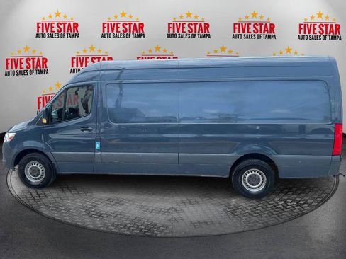 Used 2019 Mercedes-Benz Sprinter 170 image 4