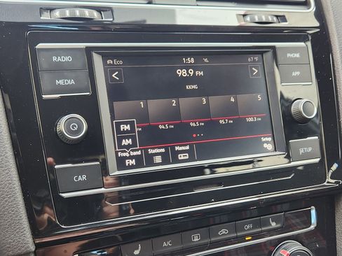 Used 2018 Volkswagen GTI S image 17