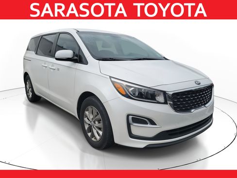 Used 2020 Kia Sedona L image 1