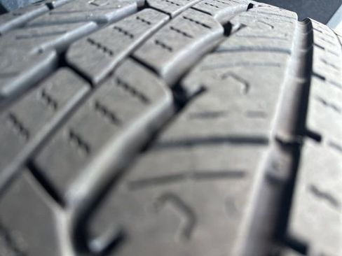 Used 2025 Chevrolet Silverado 1500 LT image 36