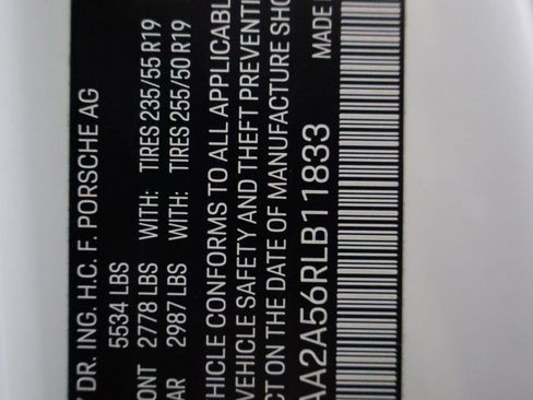 Used 2024 Porsche Macan image 34