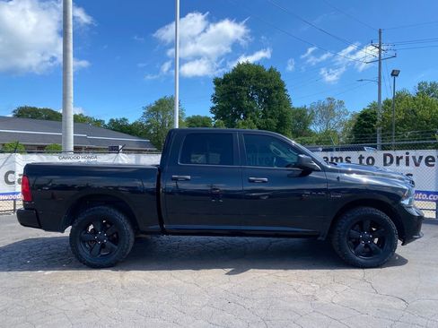 Used 2019 RAM 1500 Express w/ Wheel & Sound Group AWD/4WD image 2