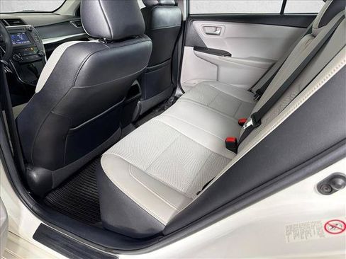 Used 2017 Toyota Camry SE FWD image 20