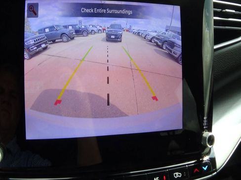 Certified 2025 Jeep Wagoneer L 4WD image 33