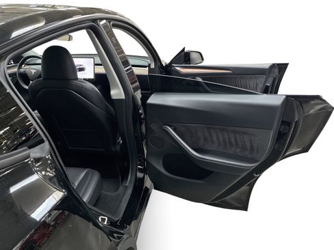 Certified 2023 Tesla Model Y Performance AWD/4WD image 12