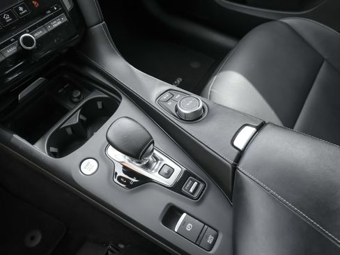 Used 2021 INFINITI QX50 Luxe w/ Appearance Package FWD image 23