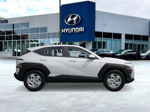 New 2026 Hyundai Kona SE image 7