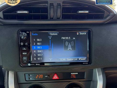 Used 2019 Toyota 86 RWD image 13
