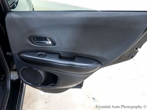 Used 2022 Honda HR-V LX image 27