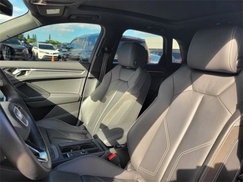 Used 2022 Audi Q3 2.0T Premium Plus image 19