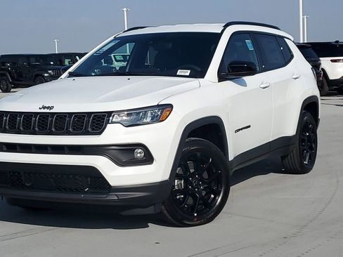 New 2026 Jeep Compass Latitude image 31