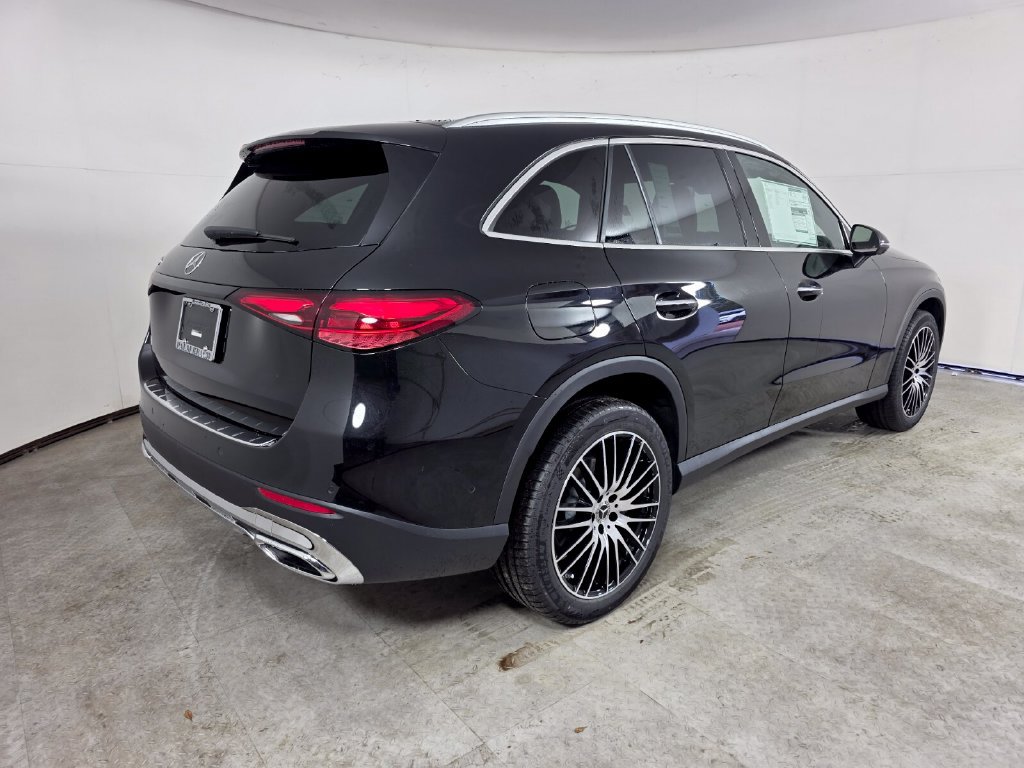 New 2027 Mercedes-Benz GLC 300 image 4