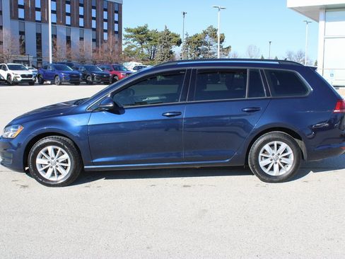 Used 2016 Volkswagen Golf S image 8