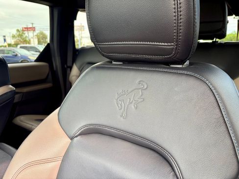 Used 2023 Ford Bronco Wildtrak AWD/4WD image 16
