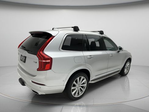 Used 2017 Volvo XC90 T6 Inscription w/ Vision Package AWD/4WD image 4