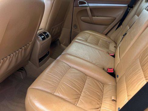 Used 2008 Porsche Cayenne AWD/4WD image 13