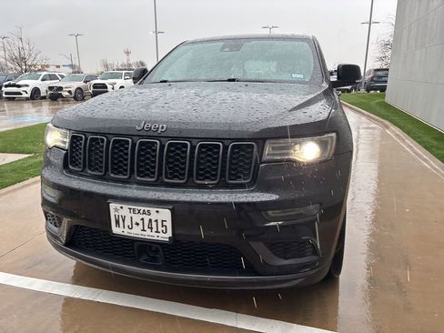 Used 2018 Jeep Grand Cherokee High Altitude image 3