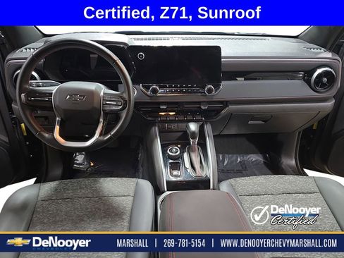 Used 2023 Chevrolet Colorado Z71 w/ Z71 Convenience Package 2 AWD/4WD image 9