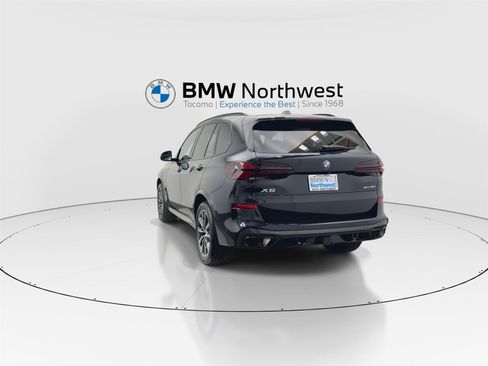 New 2026 BMW X5 xDrive40i w/ M Sport Package AWD/4WD image 13