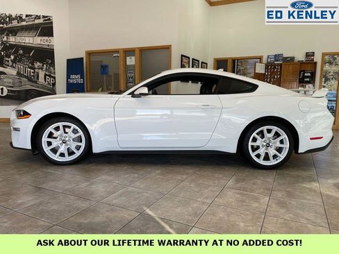 Used 2022 Ford Mustang GT Premium image 2