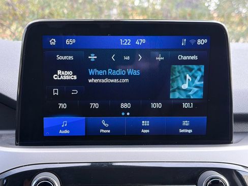 Used 2022 Ford Escape SEL w/ Technology Package image 10