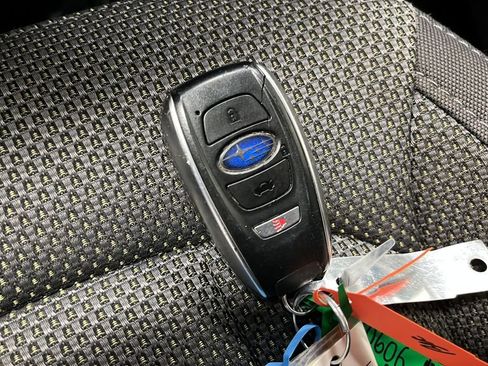 Used 2024 Subaru Crosstrek 2.0i Premium image 22