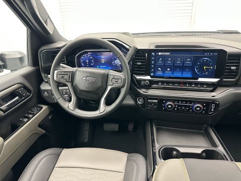 New 2026 Chevrolet Silverado 2500 ZR2 w/ LPO, Dark Essentials Package AWD/4WD image 28