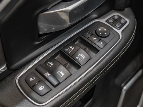 Used 2024 RAM 2500 Laramie w/ Safety Group AWD/4WD image 44