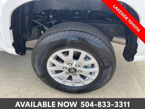 Certified 2026 Toyota Tacoma SR5 AWD/4WD image 14