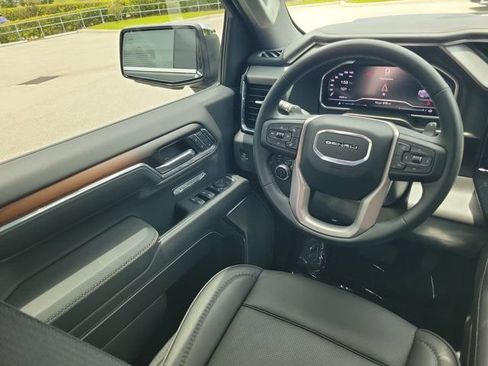 Used 2025 GMC Sierra 1500 Denali w/ Denali Reserve Package AWD/4WD image 15