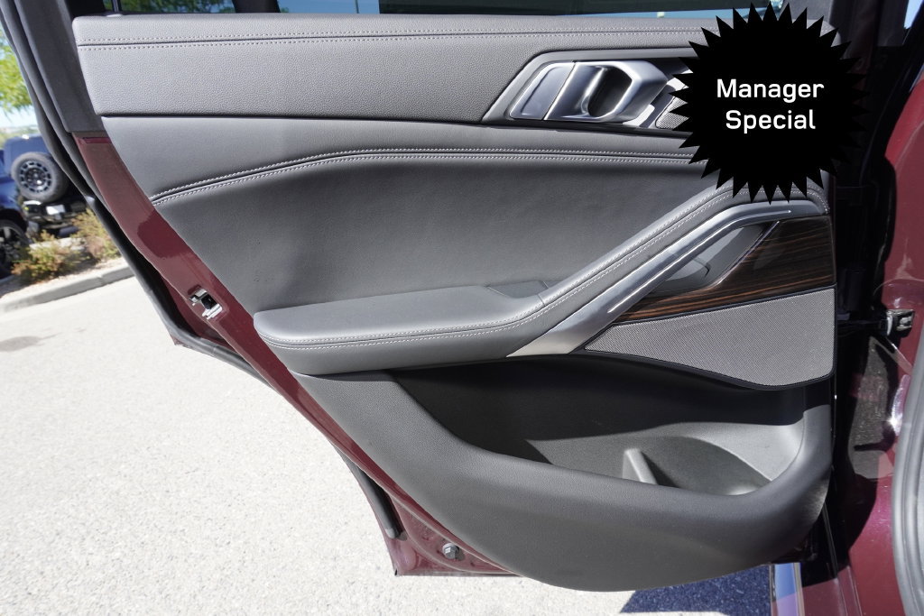 Used 2021 BMW X6 M50i AWD/4WD image 28