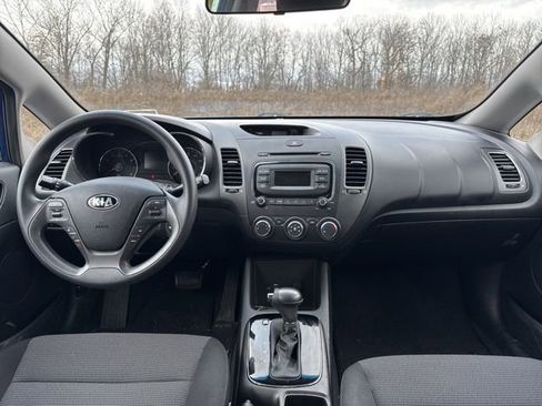 Used 2017 Kia Forte LX image 15