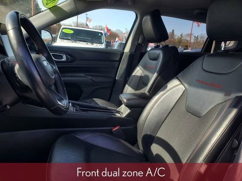 Used 2022 Jeep Compass Trailhawk w/ Trailhawk Convenience Group image 12