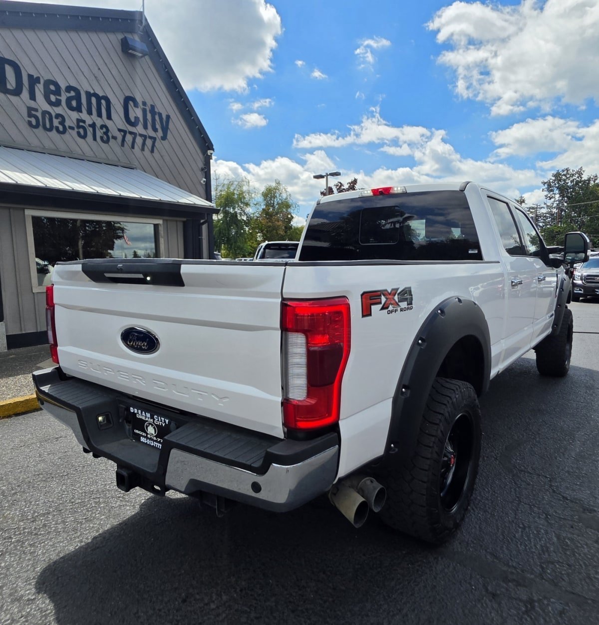 Used 2019 Ford F350 Lariat w/ Lariat Ultimate Package AWD/4WD image 7