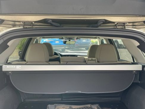 Used 2025 Subaru Outback Premium AWD/4WD image 24