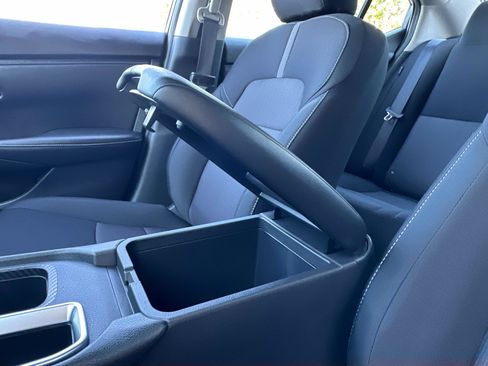 New 2025 Nissan Sentra SV image 27