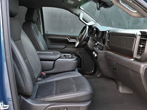 Used 2024 GMC Sierra 1500 SLT image 19